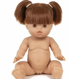 Gordi-Puppe Raphaëlle von Minikane mit braunen Schlafaugen.